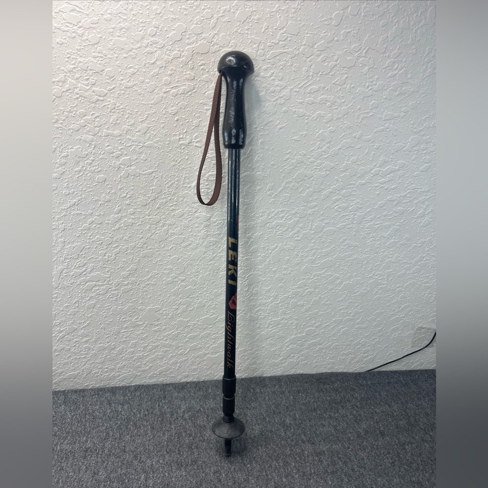 LEKI - Black Trekking Pole
